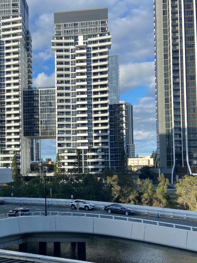 Apartment Luxury Casino In Broadbeach Island
