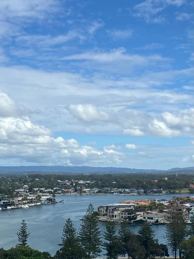 Luxury Casino In Broadbeach Island *
