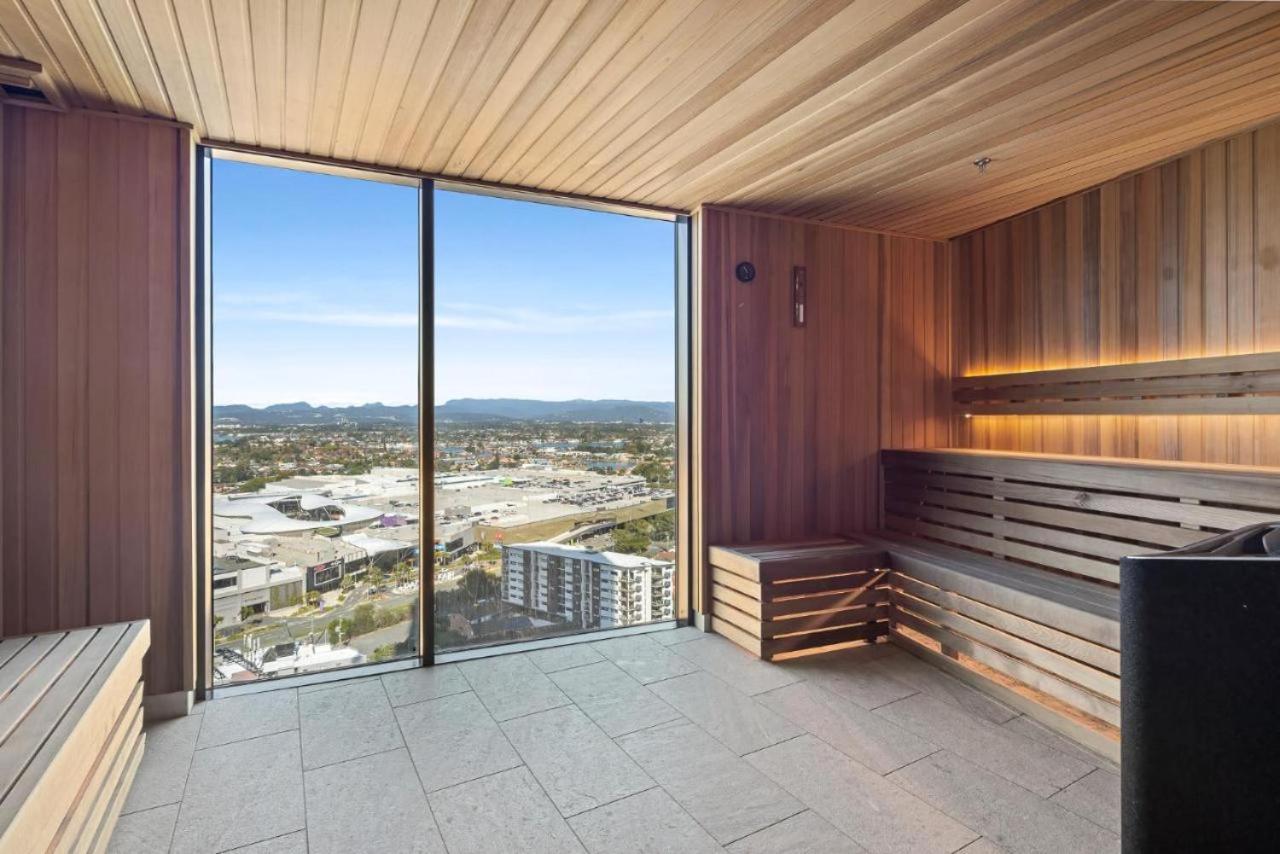 Luxury Casino In Broadbeach Island Apartment